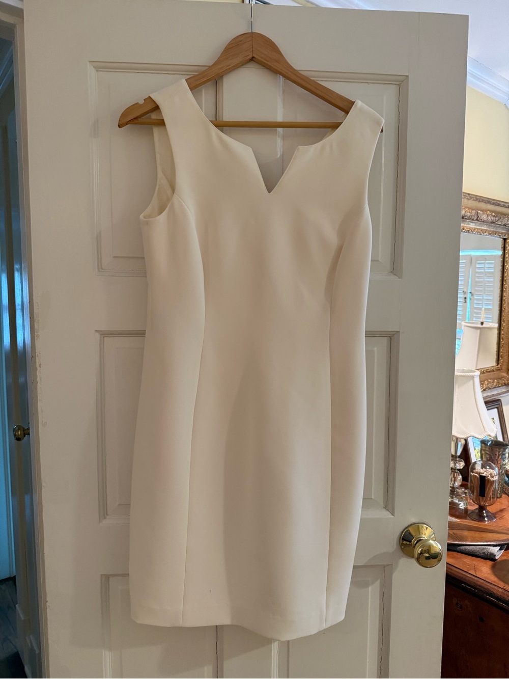 Carlisle White Shift Dress Size 8